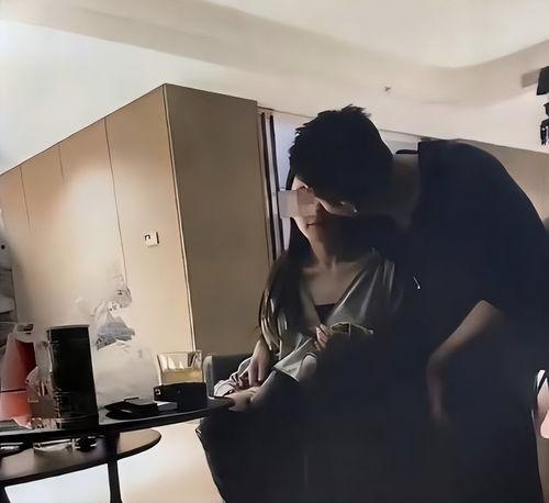 葛思齐最新爆料照片大全,光影交错，魅力四溢